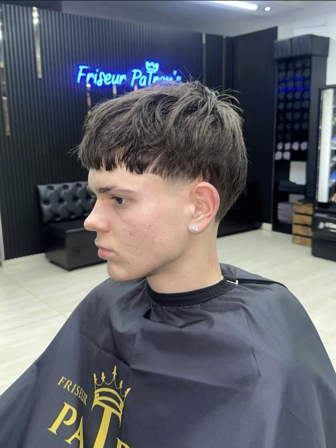 Patron's Haarschnitt – Modern Textured Fringe